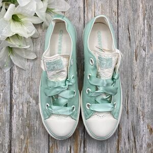 Chuck Taylor All Star Lift Platform Matte Satin Sneaker Shoes Size 8